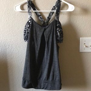 Lululemon black top